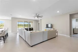 33700 Hamilton Hl Ln, Wesley Chapel, FL 33545 - Photo 7