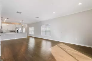 2702 W Gray St, Tampa, FL 33609 - Photo 15