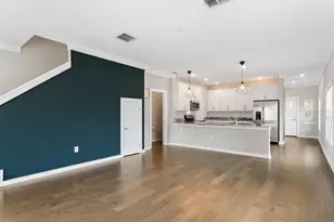 2702 W Gray St, Tampa, FL 33609 - Photo 13