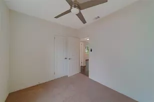 225 36th Ave NE, Saint Petersburg, FL 33704 - Photo 23