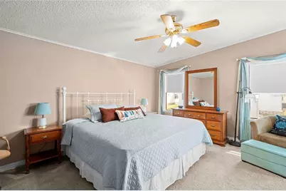 36846 Kimela Avenue, Zephyrhills, FL 33542 - Photo 17