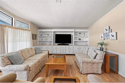 36846 Kimela Avenue, Zephyrhills, FL 33542 - Photo 15