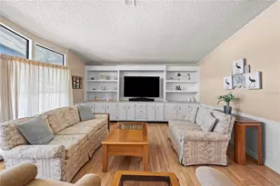 36846 Kimela Ave, Zephyrhills, FL 33542 - Photo 15