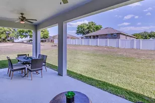 3905 Sunny Spring Street, Plant City, FL 33565 - Photo 15