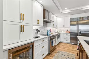 800 Collany Rd, Tierra Verde, FL 33715 - Photo 9