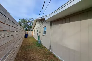 4530 19th St Cir W, Bradenton, FL 34207 - Photo 15