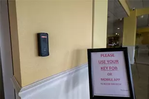 31 Island Way, Clearwater Beach, FL 33767 - Photo 3