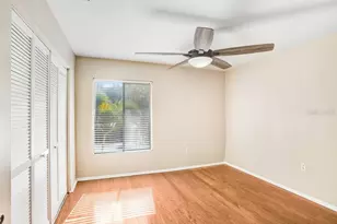 3821 S Lake Dr, Tampa, FL 33614 - Photo 11