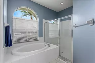 5402 Spectacular Bid Dr, Wesley Chapel, FL 33544 - Photo 11