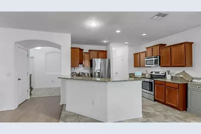 10012 Newminster Loop, Ruskin, FL 33573 - Photo 13