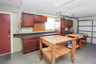 106 Phillips Dr, Seffner, FL 33584 - Photo 39