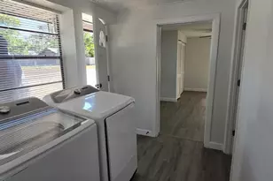 3900 50th Ave N, Saint Petersburg, FL 33714 - Photo 13