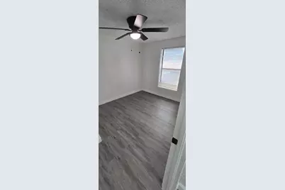 3900 50th Avenue N, Saint Petersburg, FL 33714 - Photo 11