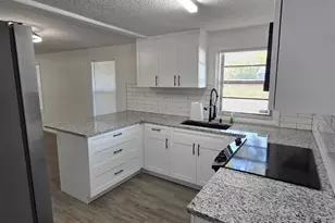 3900 50th Ave N, Saint Petersburg, FL 33714 - Photo 5