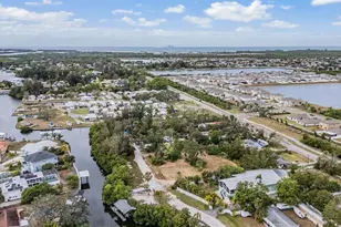 815 NW 2nd Ave, Ruskin, FL 33570 - Photo 81