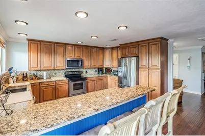 815 NW 2nd Avenue, Ruskin, FL 33570 - Photo 13