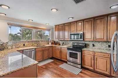 815 NW 2nd Avenue, Ruskin, FL 33570 - Photo 11