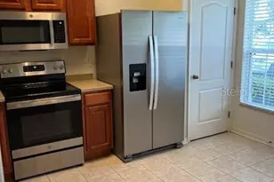 1140 Hillhurst Dr, Wesley Chapel, FL 33543 - Photo 3