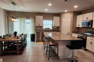 4718 Legendary Oaks St, Tampa, FL 33610 - Photo 3