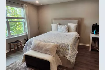 4718 Legendary Oaks Street, Tampa, FL 33610 - Photo 11