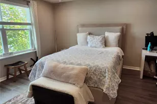 4718 Legendary Oaks St, Tampa, FL 33610 - Photo 11