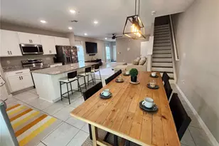 4718 Legendary Oaks St, Tampa, FL 33610 - Photo 5