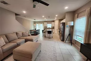 4718 Legendary Oaks St, Tampa, FL 33610 - Photo 5