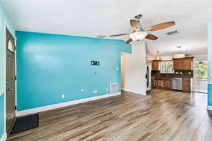 648 Timber Bay Cir E, Oldsmar, FL 34677 - Photo 9