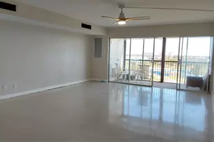 10355 Paradise Blvd, Treasure Island, FL 33706 - Photo 9