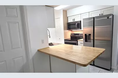 206 Berry Tree Place #206, Brandon, FL 33510 - Photo 5