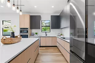 3531 81st St N, Saint Petersburg, FL 33710 - Photo 9