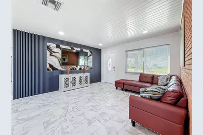 10709 Donbrese Avenue, Tampa, FL 33615 - Photo 5