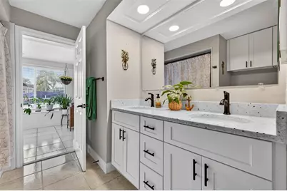 1963 Tanglewood Drive NE, Saint Petersburg, FL 33702 - Photo 21
