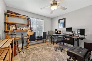 1963 Tanglewood Dr NE, Saint Petersburg, FL 33702 - Photo 27