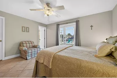 1963 Tanglewood Drive NE, Saint Petersburg, FL 33702 - Photo 17