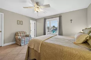 1963 Tanglewood Dr NE, Saint Petersburg, FL 33702 - Photo 17