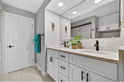 1963 Tanglewood Drive NE, Saint Petersburg, FL 33702 - Photo 21