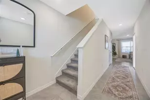 33913 Jasper Stone Dr, Wesley Chapel, FL 33543 - Photo 5