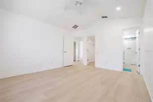 4208 Pine Isle Dr, Lutz, FL 33558 - Photo 23