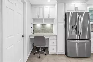 6001 Bahia Del Mar Cir, Saint Petersburg, FL 33715 - Photo 9