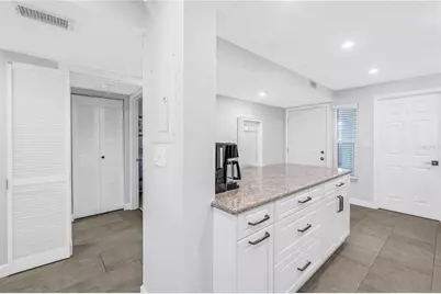 6001 Bahia Del Mar Circle #328, Saint Petersburg, FL 33715 - Photo 5