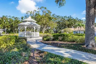 2960 Sandringham Pl, Sarasota, FL 34235 - Photo 33