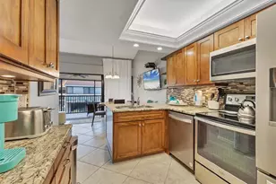 4621 Gulf Of Mexico Dr, Longboat Key, FL 34228 - Photo 11