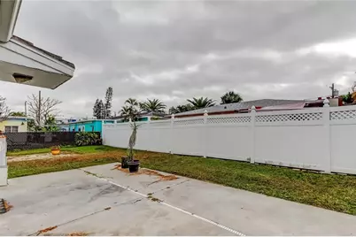 245 145th Avenue E, Madeira Beach, FL 33708 - Photo 17