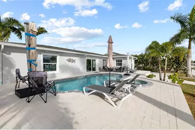 7990 Causeway Boulevard S, Saint Pete Beach, FL 33707 - Photo 31