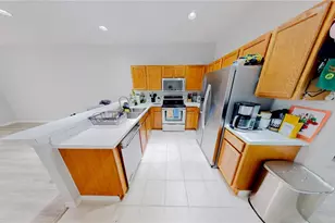 12619 Kings Crossing Dr, Gibsonton, FL 33534 - Photo 3