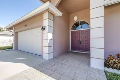 714 Charlotte Avenue, Tarpon Springs, FL 34689 - Photo 9