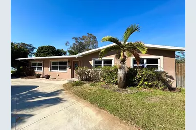 5535 24th Avenue N, Saint Petersburg, FL 33710 - Photo 1