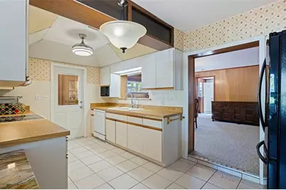 1420 W Bogie Drive, Tampa, FL 33612 - Photo 9