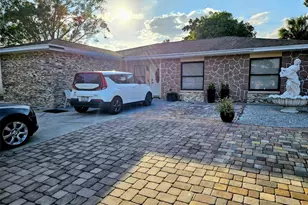 1206 Windy Ridge Dr, Brandon, FL 33510 - Photo 1